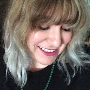 Meet your Posher, Elissa